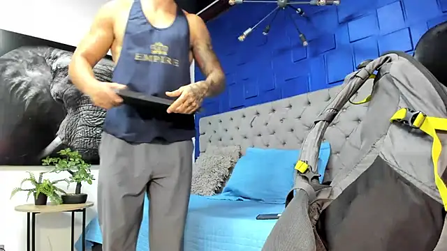 andres-clark92 online show from February 9, 2026, 4:33 pm