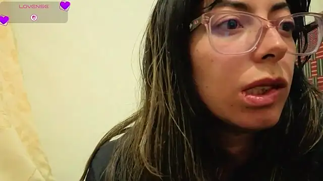 Snapshot of Miranda_sexlove_ chatting on February 17, 2026, 6:58 pm Miranda sexlove online show from February 17, 2026, 6:58 pm