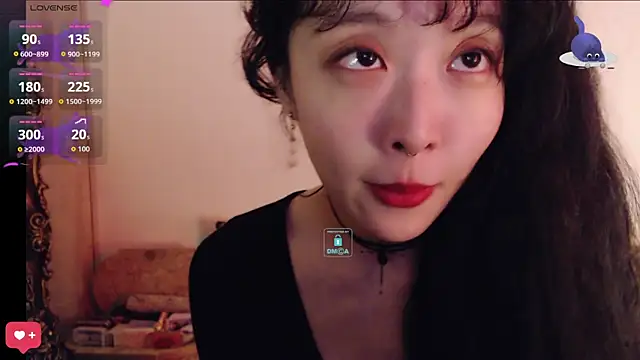 Etherealcat33 online show from December 19, 2025, 10:55 am