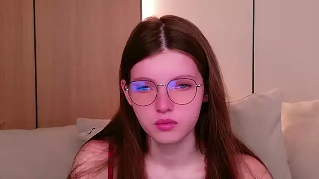 Gaby Essen online show from April 9, 2026, 8:58 pm