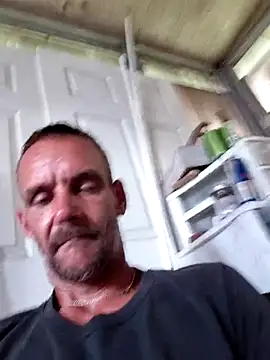 Hungwell1515 online show from October 7, 2025, 4:37 pm