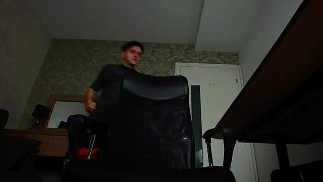 FelixStarkk online show from November 5, 2025, 5:18 am