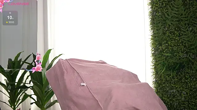 FreyaHeart online show from March 9, 2026, 2:37 am