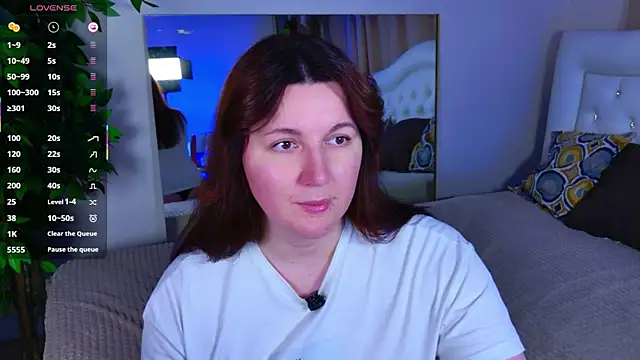 Snapshot of love_me__tonight_ chatting on May 3, 2026, 3:45 am love me tonight online show from May 3, 2026, 3:45 am