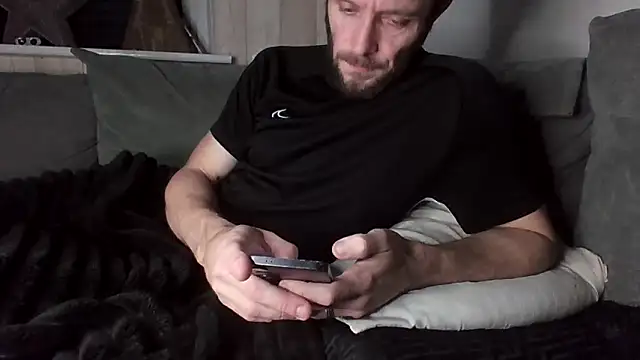 Snapshot of MasterJakeJohns chatting on December 3, 2025, 11:36 pm MasterJakeJohns online show from December 3, 2025, 11:36 pm