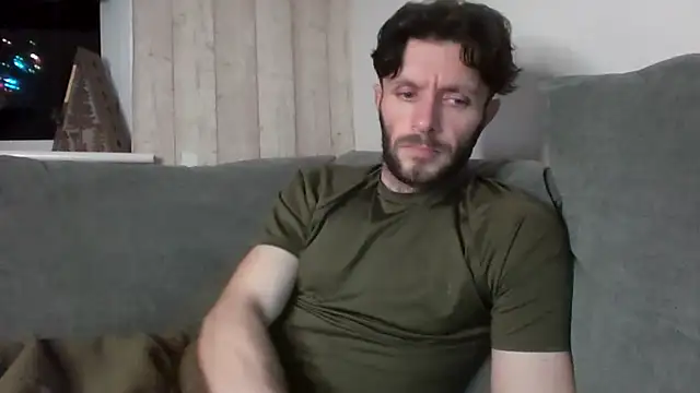 Snapshot of MasterJakeJohns chatting on December 18, 2025, 11:22 pm MasterJakeJohns online show from December 18, 2025, 11:22 pm