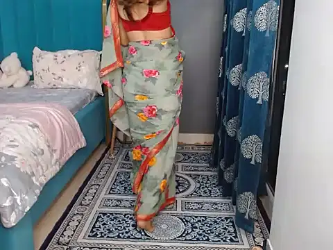 Urlove lily online show from October 9, 2025, 3:10 pm