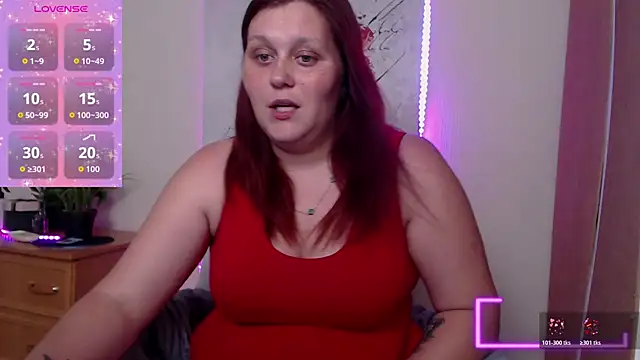 Snapshot of Alisawoods_ chatting on July 1, 2026, 12:29 pm Alisawoods online show from July 1, 2026, 12:29 pm