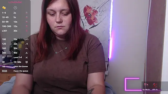 Snapshot of Alisawoods_ chatting on July 9, 2026, 12:20 pm Alisawoods online show from July 9, 2026, 12:20 pm
