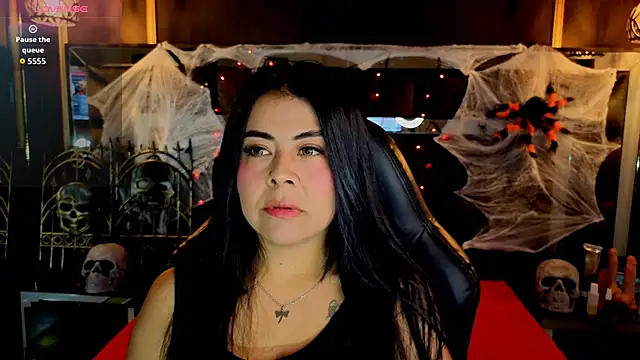 Aniajoness  online show from October 15, 2025, 4:01 am