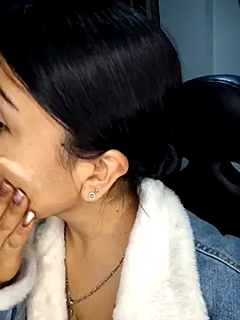 Aniajoness  online show from November 18, 2025, 3:34 am