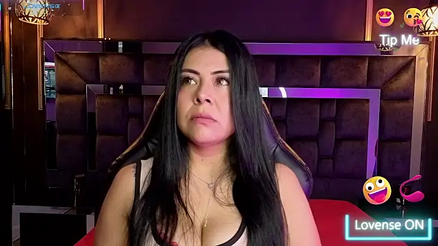 Aniajoness  online show from December 14, 2025, 3:12 am