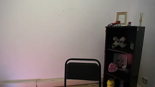 Katrin kiss  online show from January 15, 2026, 1:05 pm