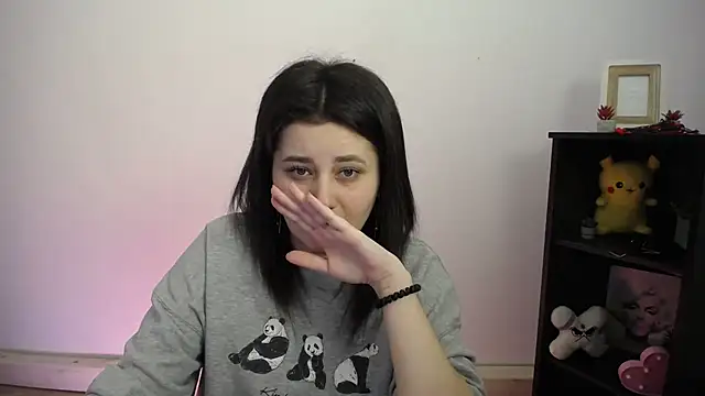 Katrin kiss  online show from February 28, 2026, 2:07 pm