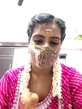 Snapshot of Tamil-Meenu12 chatting on April 28, 2026, 5:01 am Tamil-Meenu12 online show from April 28, 2026, 5:01 am