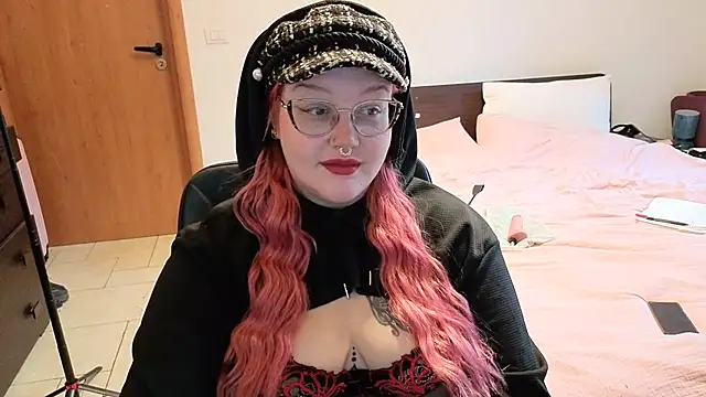 AlyssaWonderland online show from December 4, 2025, 8:12 am