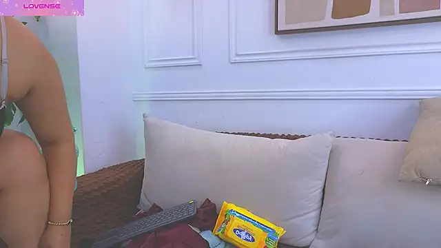 Daisy Price online show from April 5, 2026, 10:34 am