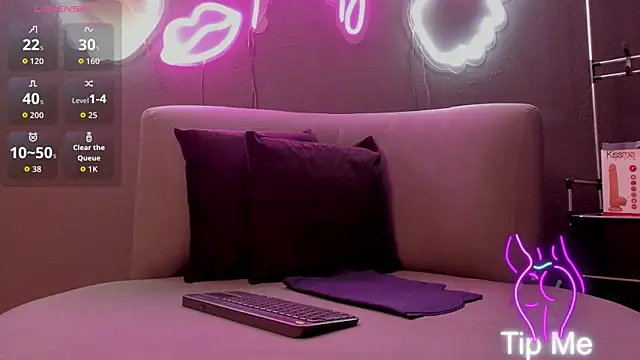 MissKathyfox online show from October 10, 2025, 8:52 pm