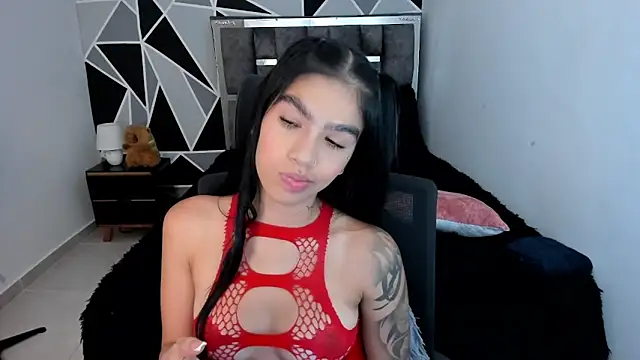 Snapshot of valeria-duarte chatting on May 8, 2026, 7:30 pm valeria-duarte online show from May 8, 2026, 7:30 pm