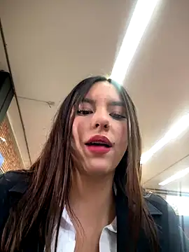 Snapshot of Katie_rawwww chatting on November 4, 2025, 1:21 pm Katie rawwww online show from November 4, 2025, 1:21 pm