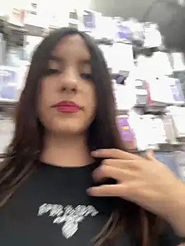 Snapshot of Katie_rawwww chatting on January 6, 2026, 4:54 pm Katie rawwww online show from January 6, 2026, 4:54 pm