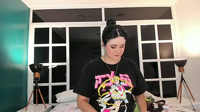 harimoon1 online show from November 8, 2025, 3:18 am