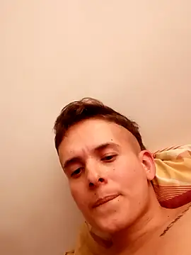 Snapshot of Jmgj912 chatting on May 1, 2026, 4:22 pm Jmgj912 online show from May 1, 2026, 4:22 pm