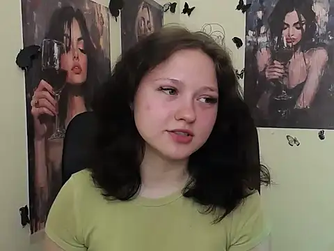 Snapshot of LadyAlice_ chatting on May 5, 2026, 6:21 am LadyAlice online show from May 5, 2026, 6:21 am