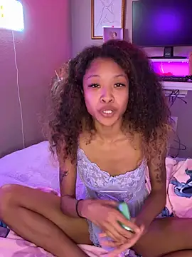 Snapshot of rubywithpearls chatting on December 1, 2025, 11:32 pm rubywithpearls online show from December 1, 2025, 11:32 pm