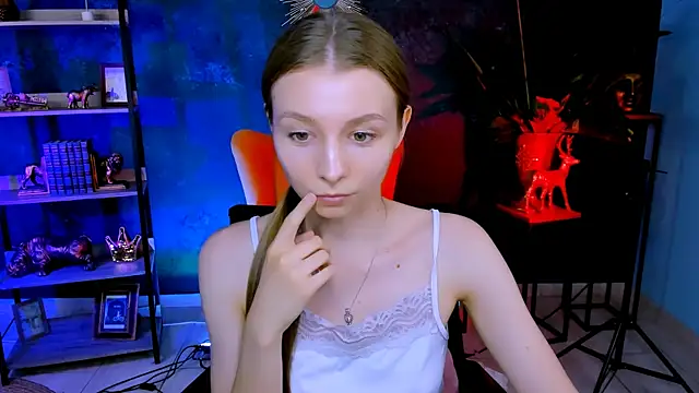 Snapshot of JulieDaniel chatting on July 6, 2026, 3:03 pm JulieDaniel online show from July 6, 2026, 3:03 pm