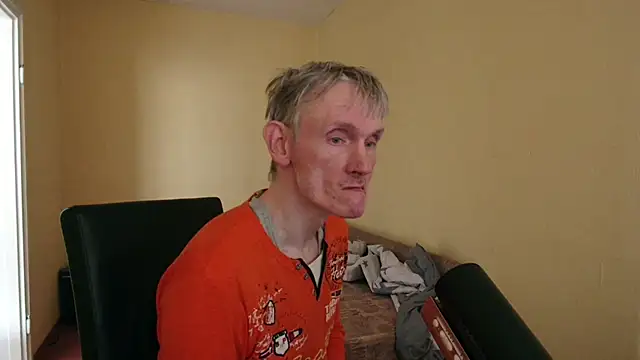 Snapshot of k74robert chatting on February 8, 2026, 12:19 pm k74robert online show from February 8, 2026, 12:19 pm