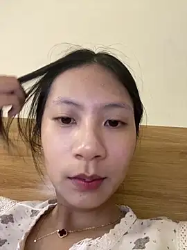 Lil-Gi online show from September 12, 2025, 3:34 pm