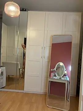 Snapshot of chloedlm5 chatting on July 5, 2026, 8:05 pm chloedlm5 online show from July 5, 2026, 8:05 pm