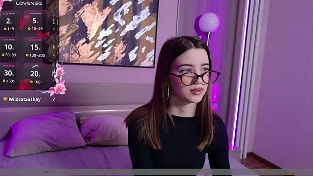 Snapshot of Alison_kisss chatting on February 12, 2026, 1:06 pm Alison kisss online show from February 12, 2026, 1:06 pm