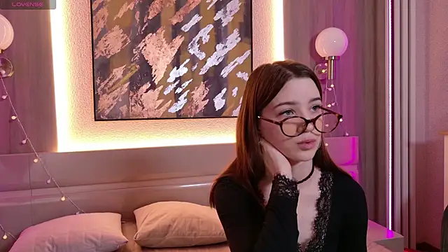 Snapshot of Alison_kisss chatting on February 26, 2026, 2:16 pm Alison kisss online show from February 26, 2026, 2:16 pm