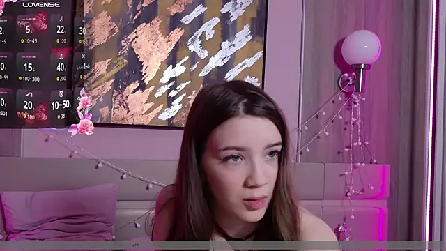 Snapshot of Alison_kisss chatting on March 5, 2026, 2:24 pm Alison kisss online show from March 5, 2026, 2:24 pm