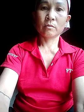 Snapshot of phlin1 chatting on June 9, 2026, 10:49 am phlin1 online show from June 9, 2026, 10:49 am
