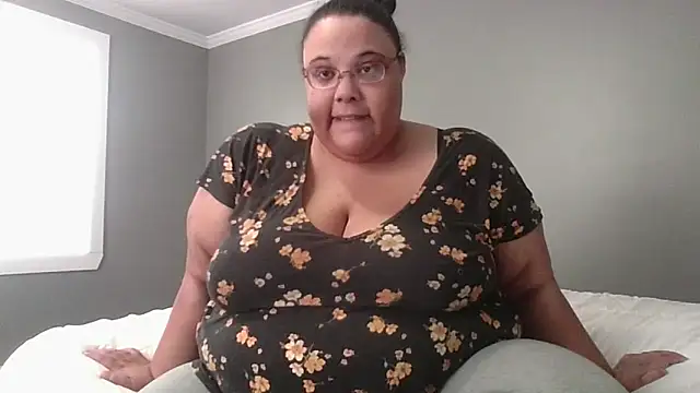 SexyBBW10790 online show from February 14, 2026, 3:20 pm