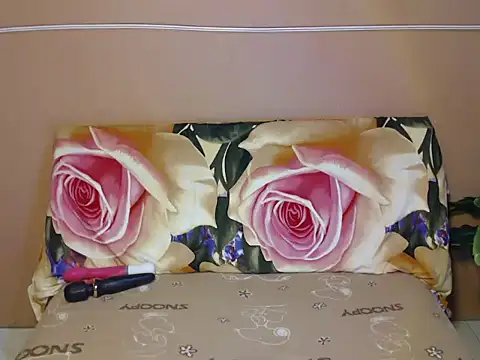 wild rose69 online show from October 15, 2025, 4:45 am