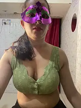 Snapshot of MONA_0213 chatting on September 20, 2025, 6:20 pm MONA 0213 online show from September 20, 2025, 6:20 pm