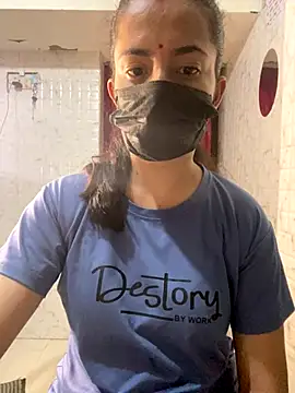 Snapshot of MONA_0213 chatting on October 3, 2025, 6:49 pm MONA 0213 online show from October 3, 2025, 6:49 pm