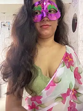 Snapshot of MONA_0213 chatting on October 6, 2025, 3:15 am MONA 0213 online show from October 6, 2025, 3:15 am