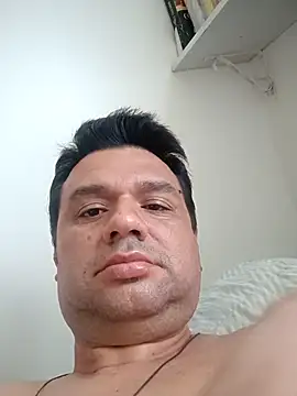 Snapshot of Crocante_Hot chatting on November 9, 2025, 5:44 pm Crocante Hot online show from November 9, 2025, 5:44 pm