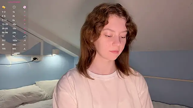 Snapshot of IrisPurrphy chatting on September 21, 2025, 3:24 pm IrisPurrphy online show from September 21, 2025, 3:24 pm