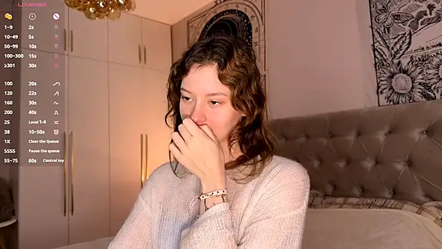 Snapshot of IrisPurrphy chatting on November 11, 2025, 5:02 pm IrisPurrphy online show from November 11, 2025, 5:02 pm