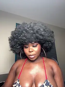 WomanNextdoor1 online show from February 1, 2026, 4:33 am