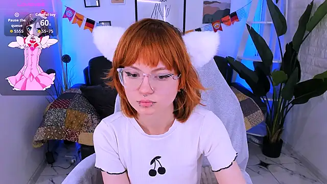 Snapshot of sweet_mika18 chatting on September 28, 2025, 7:19 pm sweet mika18 online show from September 28, 2025, 7:19 pm