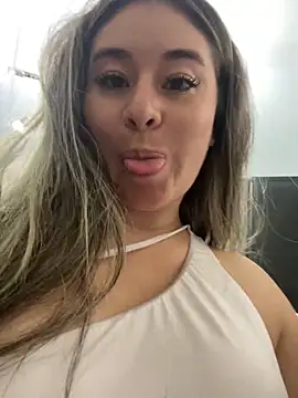 Snapshot of Sharon_07 chatting on January 12, 2025, 8:36 pm Sharon 07 online show from January 12, 2025, 8:36 pm