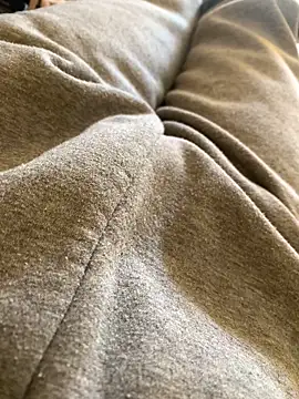 MuzzyFacing online show from February 26, 2026, 12:15 pm