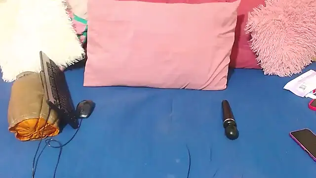 AmazingDarkDoll online show from December 2, 2025, 12:38 am